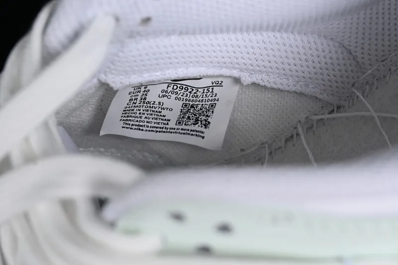 All categories Nk SB Dunk series Nk SB Dunk Low low-top sneakers Nk Dunk Low bubble sea salt fresh white and blue simple SB low-top casual sneakers FD9922-151